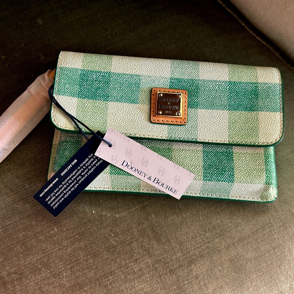 Dooney and Bourke Quadretto Check Mily Wristlet in Green